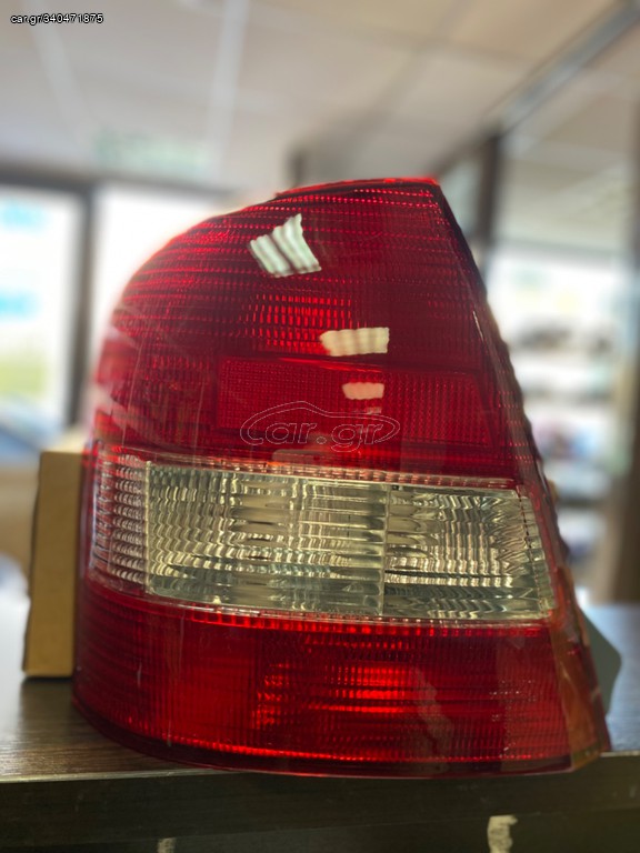 MAZDA 323 SDN 98-03 ΦΑΝΑΡΙΑ ΠΙΣΩ