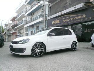 Volkswagen Golf '11 GTI