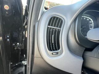 Fiat Panda 2015-thumb-12