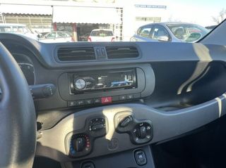 Fiat Panda 2015-thumb-16