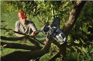 Husqvarna Aspire P5-P4A Τηλεσκοπικό Κονταροπρίονο Μπαταρίας 18V 4Ah με Λάμα 12.7cm Συνολικού Μήκους 221cm και Βάρους 2.8kg-thumb-3