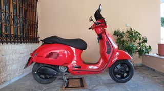 Piaggio Vespa GTS 300 '09