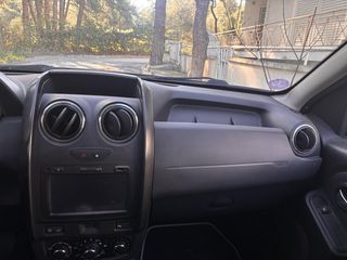 Dacia Duster 2016 4x2-thumb-6
