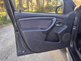 Dacia Duster 2016 4x2-thumb-9