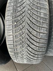 245/50/19 Goodyear Vector 4season