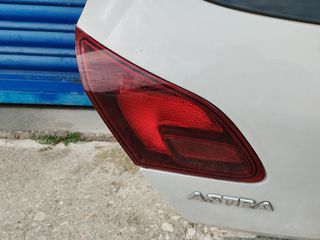 ΦΑΝΑΡΙ ΠΙΣΩ ΑΡΙΣΤΕΡΑ ΠΑΝΩ ΣΤΗ ΤΖΑΜΟΠΟΡΤΑ OPEL ASTRA J 10-13