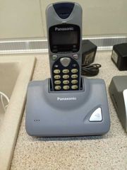 4 ασύρματα τηλέφωνα, Panasonic και Philips-thumb-1