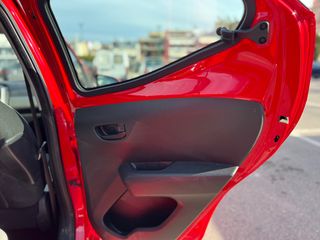 Toyota Aygo 2015-thumb-52
