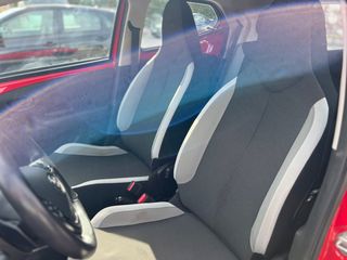 Toyota Aygo 2015-thumb-21