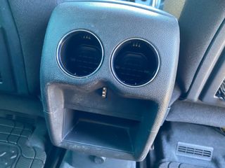 Peugeot 3008 2009-thumb-101