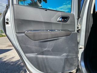 Peugeot 3008 2009-thumb-103