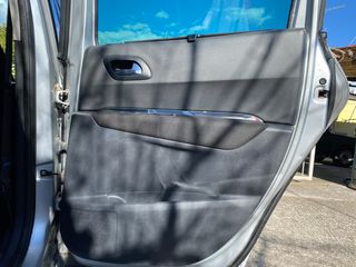 Peugeot 3008 2009-thumb-93
