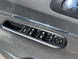 Peugeot 3008 2009-thumb-55
