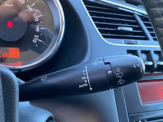 Peugeot 3008 2009-thumb-64