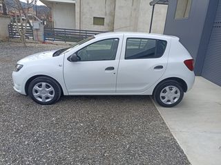 Dacia Sandero 2016-thumb-2