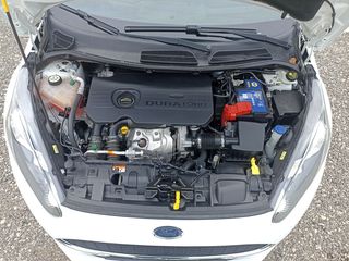 Ford Fiesta 2017-thumb-11