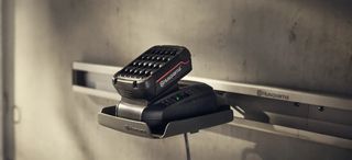 Husqvarna P4A Μπαταρία Εργαλείου 18V με Χωρητικότητα 4Ah-thumb-2