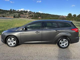 Ford Focus 2015-thumb-8