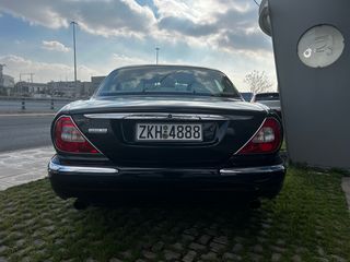 Jaguar XJ8 2005-thumb-3