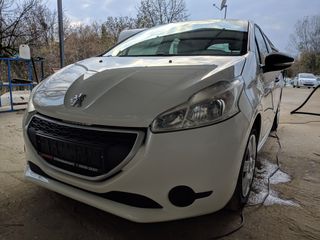 Peugeot 208 '14