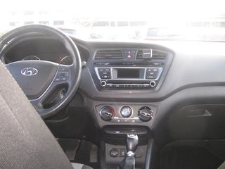 Hyundai i 20 2016 1,2-thumb-9