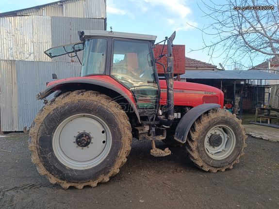 Agco - Massey Ferguson '01 8220