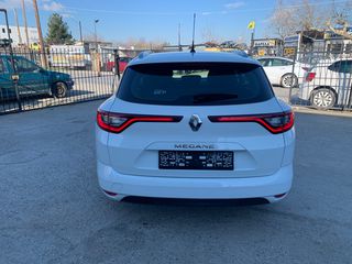 Renault Megane 2019-thumb-6