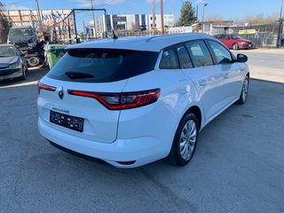 Renault Megane 2019-thumb-5