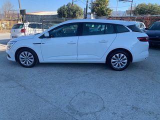 Renault Megane 2019-thumb-4