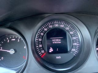 Renault Megane 2019-thumb-16