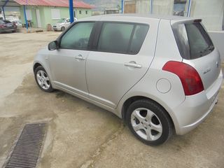 Suzuki Swift 2005-thumb-2