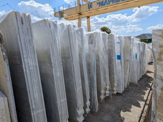 Μαρμαρα Καβάλας Πλάκες σκαλες ειδικα  τεμάχια-thumb-6