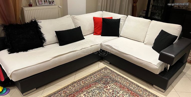 Γωνιακό σαλόνι και καναπές 