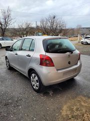 Toyota Yaris 2008-thumb-2