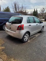 Toyota Yaris 2008-thumb-3