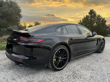 Porsche Panamera '18 Turbo S e-hybrid