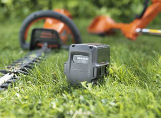 Μπαταρία Husqvarna BLi 300 36V 9Ah-thumb-4