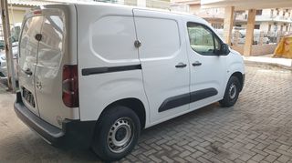 Opel Combo 2019 1.5CDTI-thumb-4