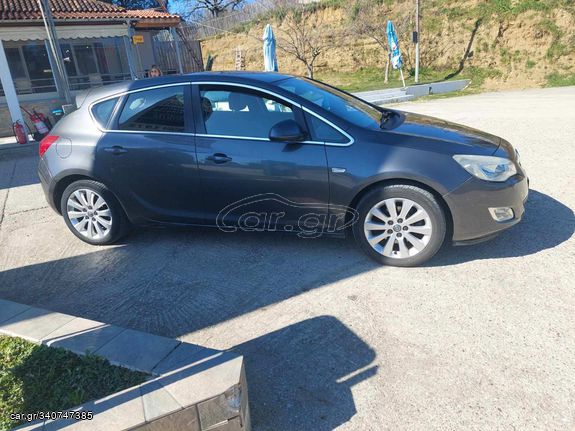 Opel Astra '11