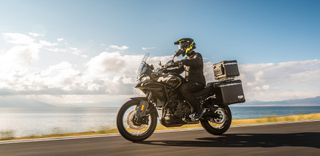 CFmoto 700 MT 2025-thumb-5