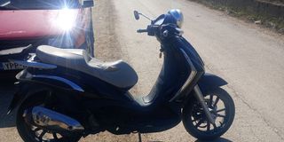 PIAGGIO BEVERLY 300-thumb-2