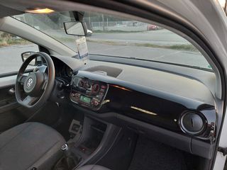 Volkswagen Up 2016-thumb-9