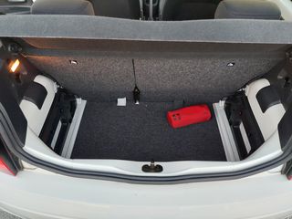 Volkswagen Up 2016-thumb-15