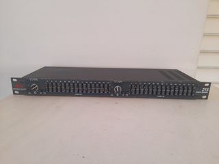  Graphic Equalizer DBX 215