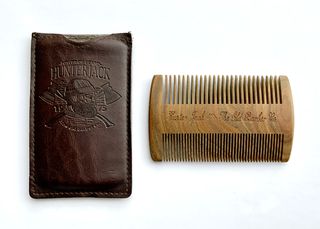 HUNTER JACK Χτένα Περιποίησης για Μούσι από Σανταλόξυλο - Premium Sandal Wood Beard Comb