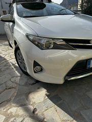 Toyota Auris '14  1.8 Hybrid Edition