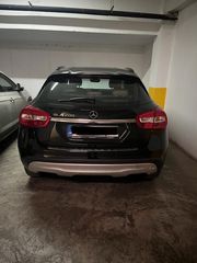 Mercedes-Benz GLA 200 '14