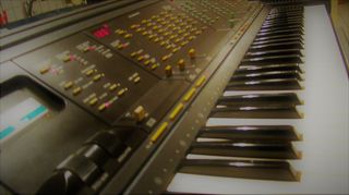 Αρμόνιο, Συνθεσάιζερ, Yamaha PSR 6300-thumb-1