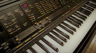 Αρμόνιο, Συνθεσάιζερ, Yamaha PSR 6300-thumb-2