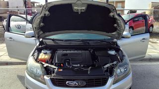 Ford Focus 2010-thumb-2